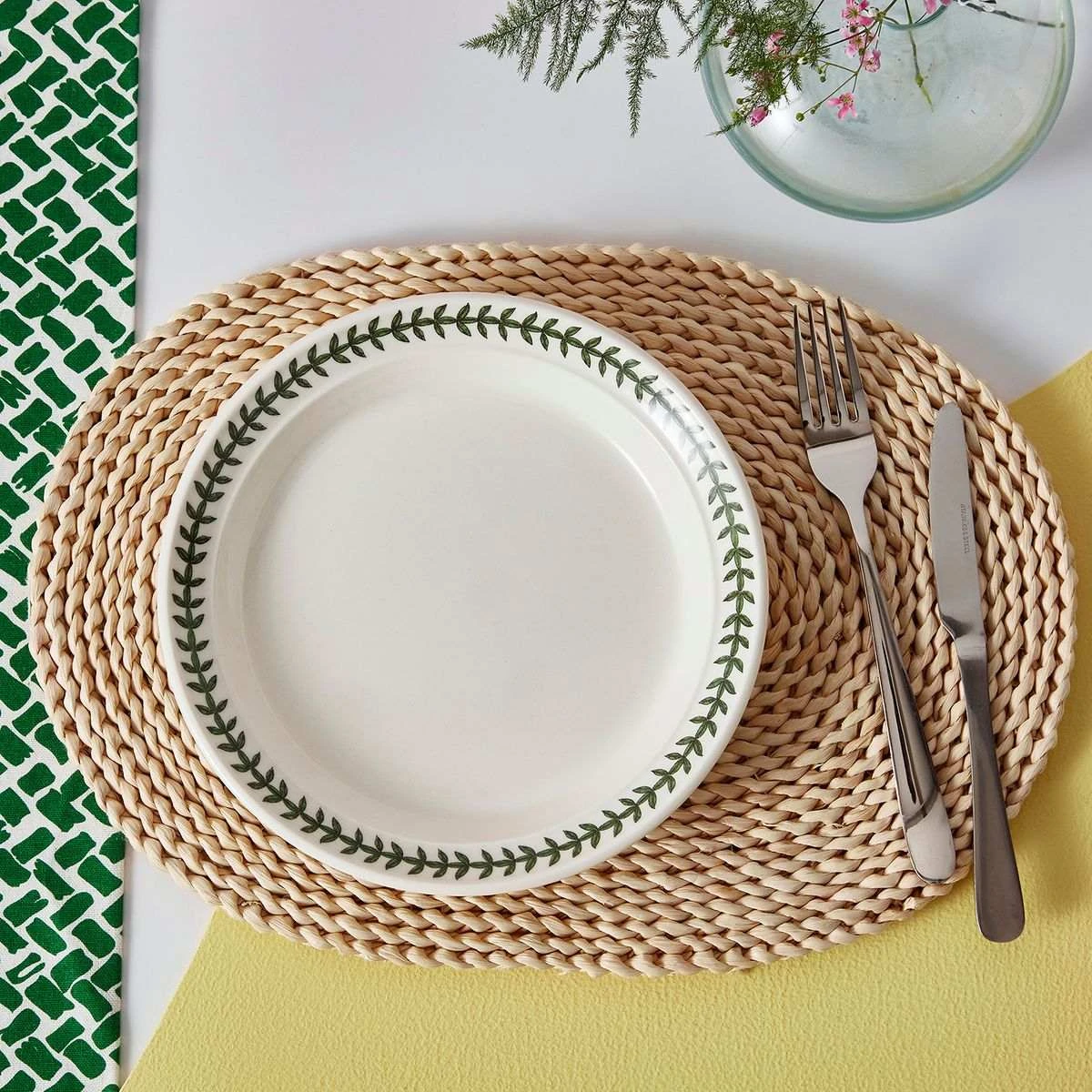 Laurel Leaf Small Dinner Plate - Image 2